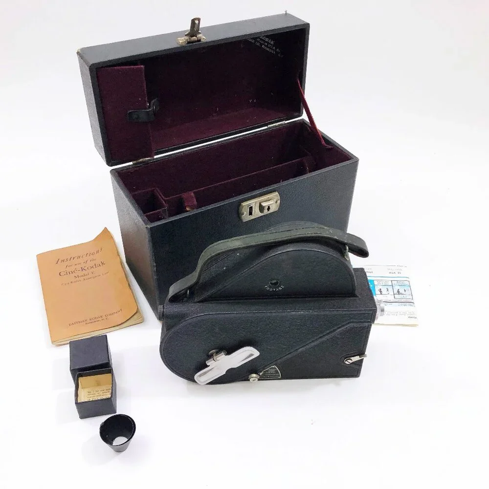 Vintage Cine Kodak Model E 16mm Movie Camera With Case & Book